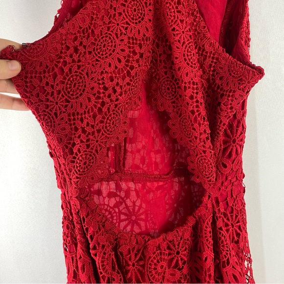 Hollister Red Lace Open Back Above The Knee Dress - Picture 6 of 11